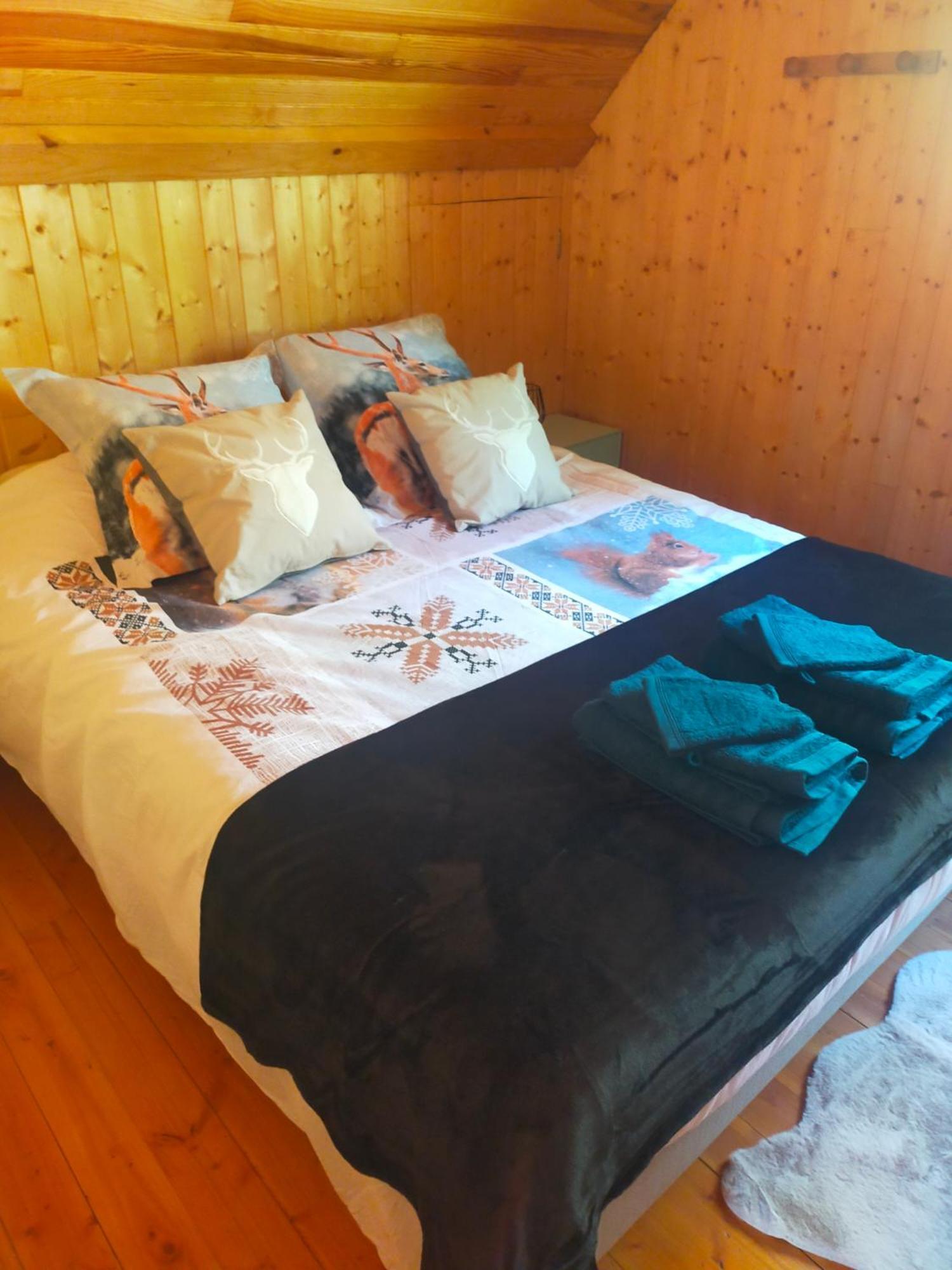 Gite Le Chalet Saintantheme / Praboure Εξωτερικό φωτογραφία